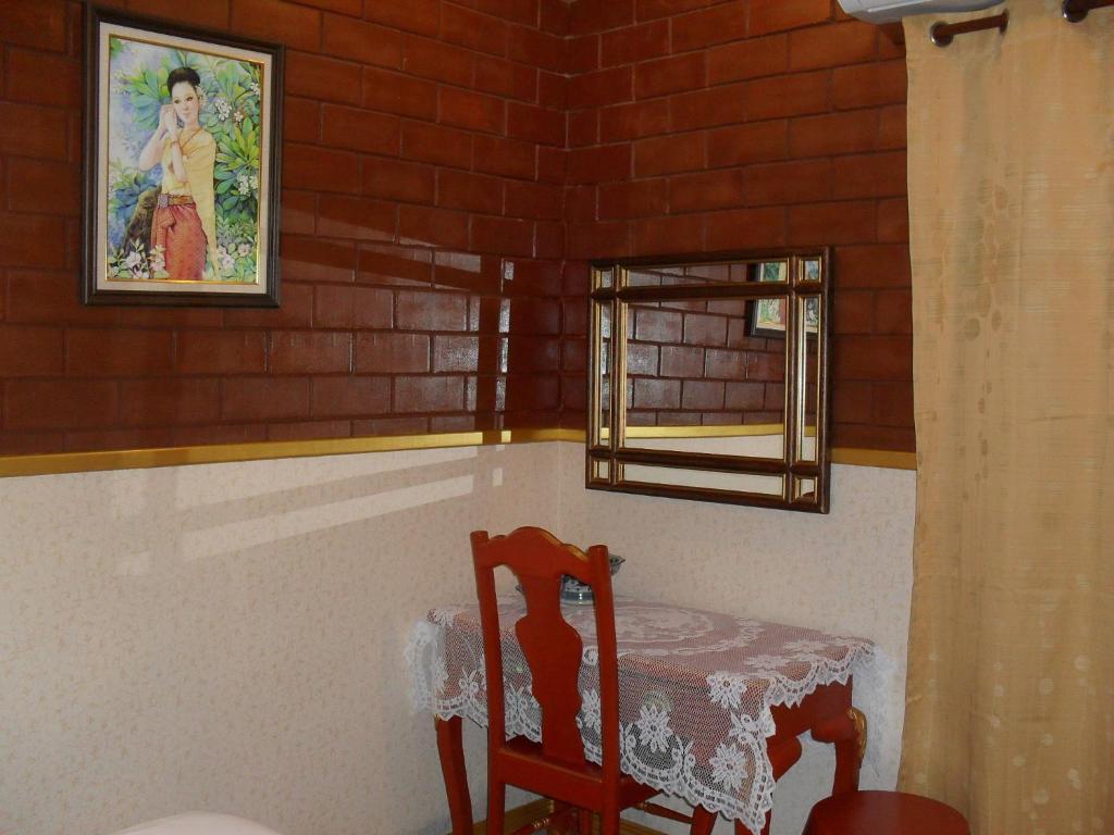 Irawadee Resort Mae Sot Quarto foto
