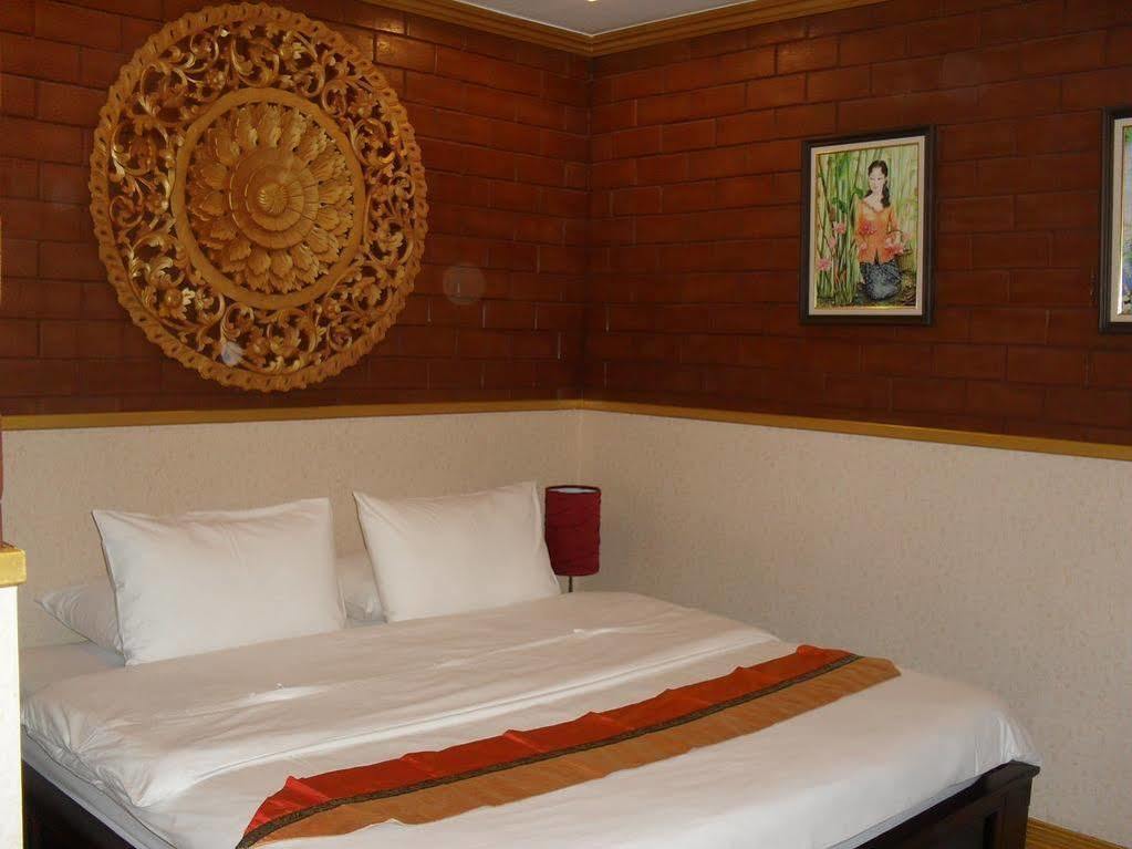 Irawadee Resort Mae Sot Exterior foto
